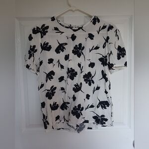 NWT Amour Vert Floral Top